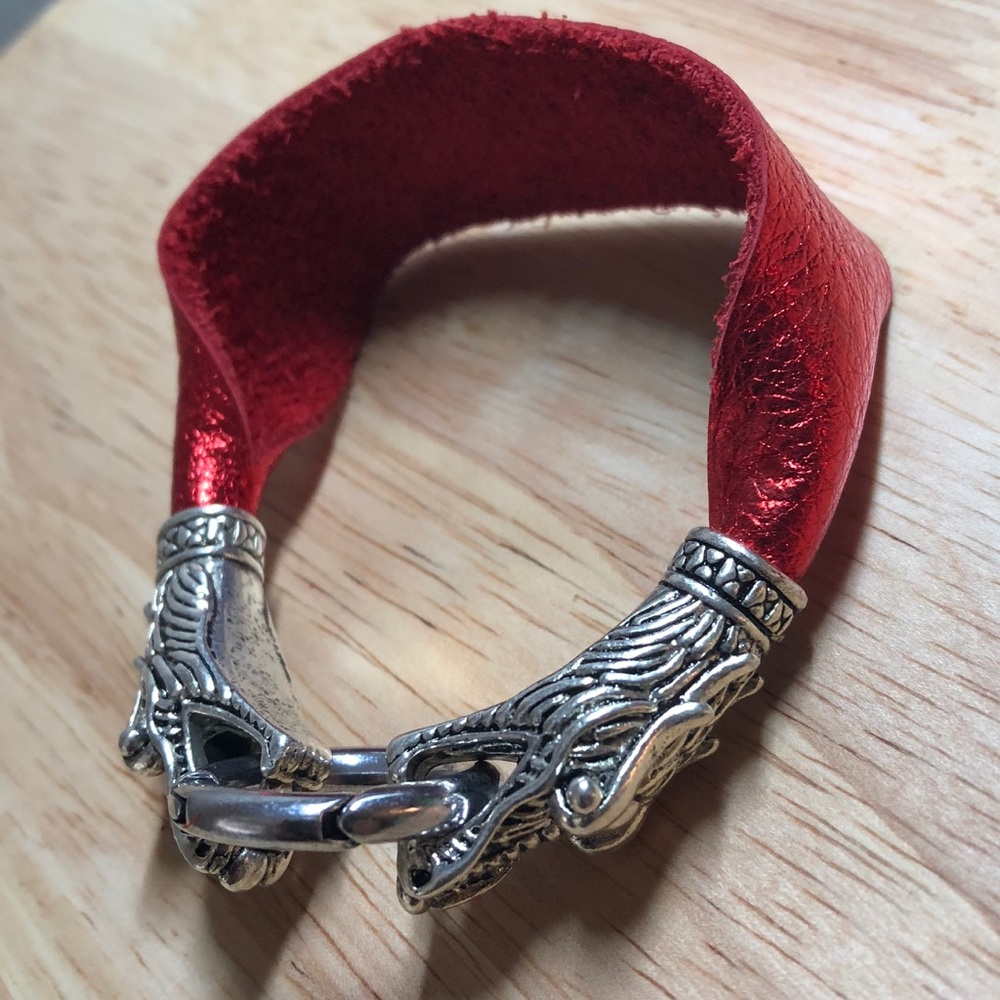 Leather bracelet
